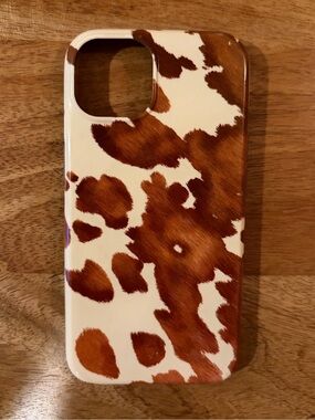 Velvet Cavier | magnetic iPhone 13 case